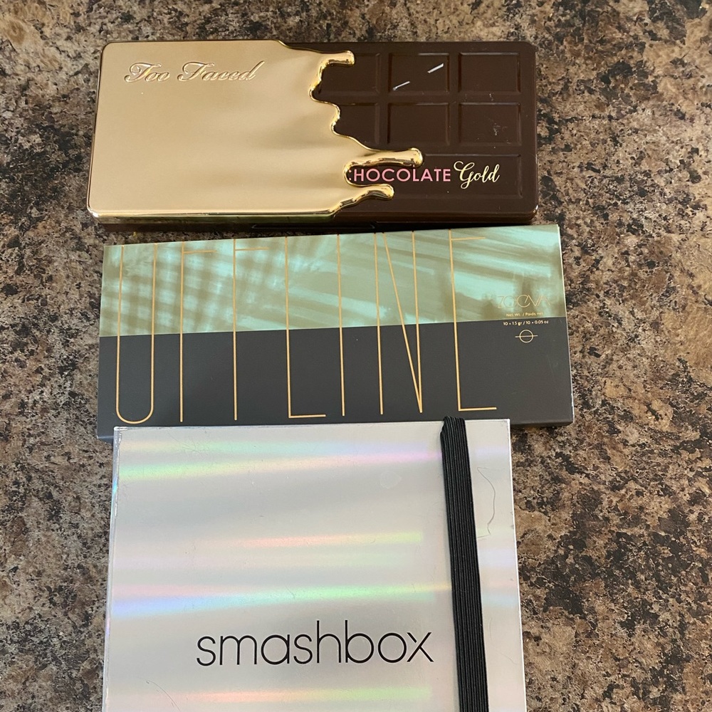 eyeshadow palette